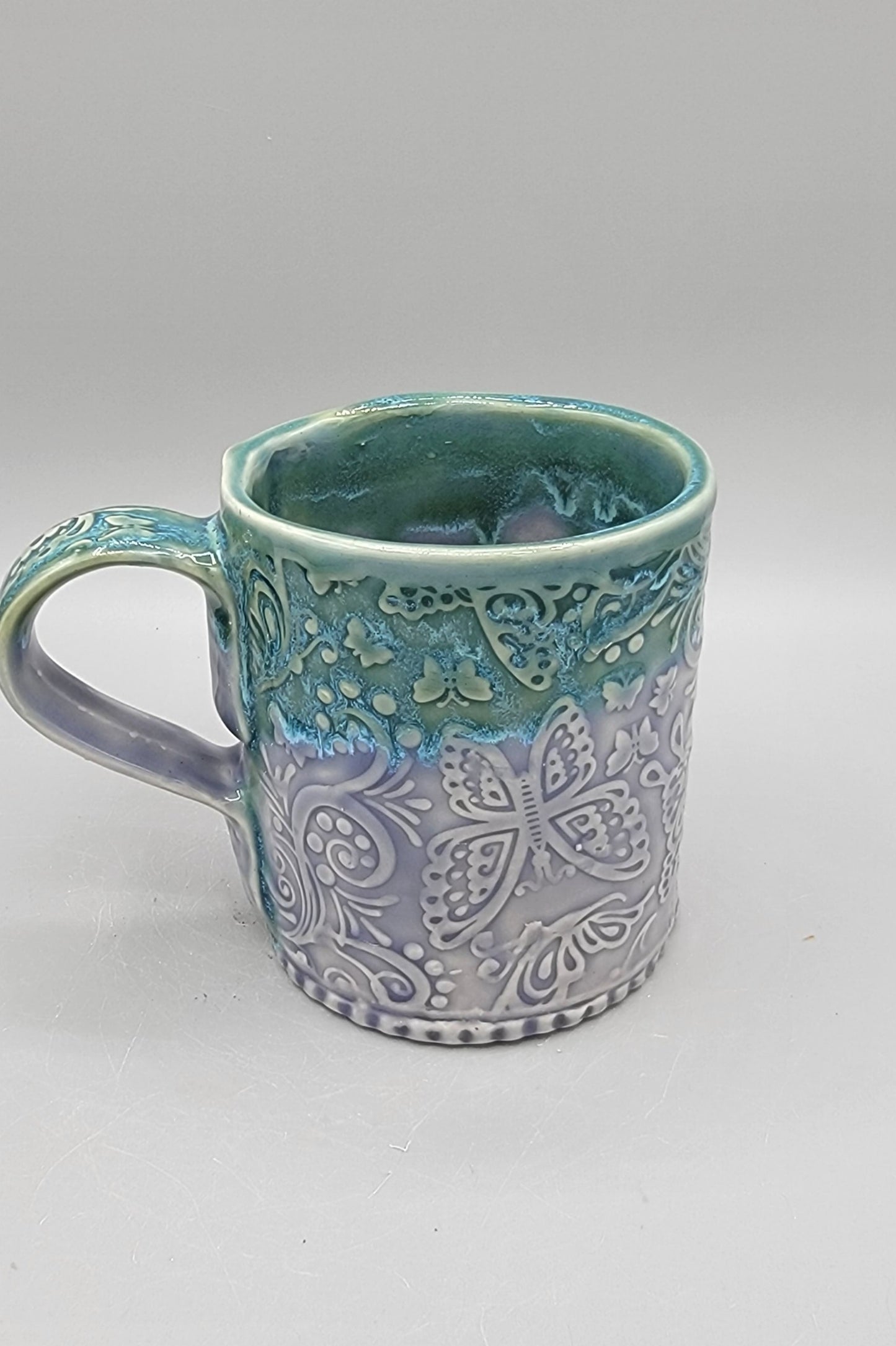 14-15 oz Embossed Butterflies Coffee Mug In Alice Dreams