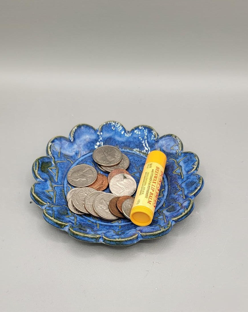 5 inch Embossed Dancer Scalloped Circle Trinket Dish in Royale