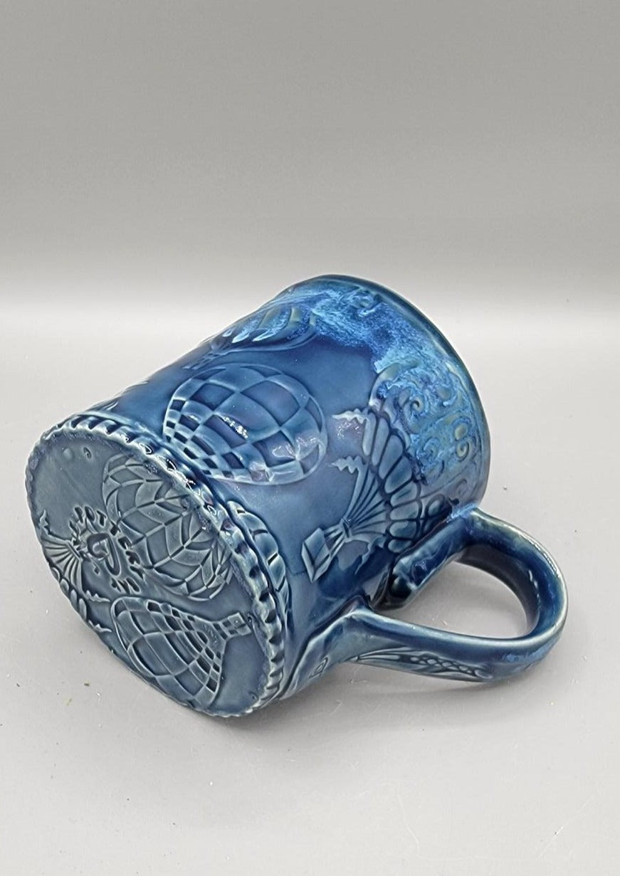 14-15 oz Embossed Hot Air Balloons Mug