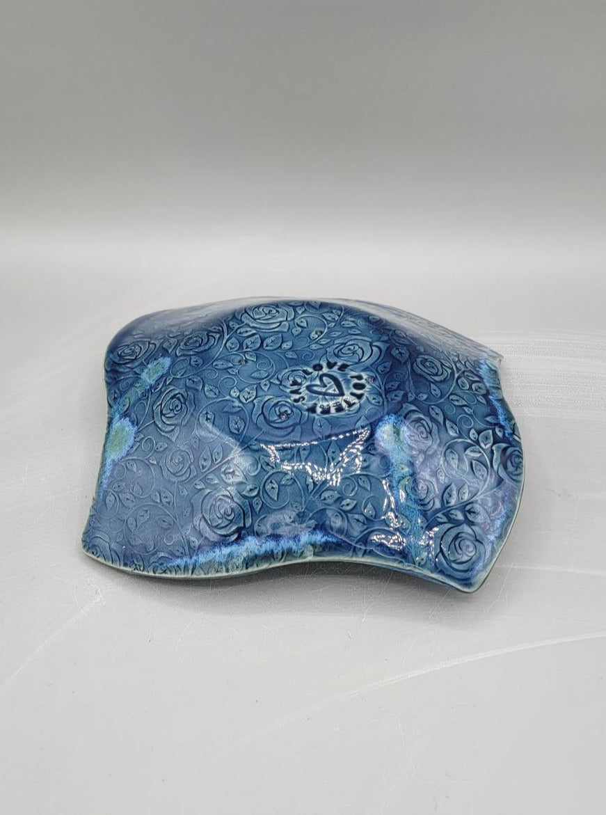 7 inch Embossed Roses Curvy Square Trinket Dish Blue Caribbean READ FULL DESCRIPTION