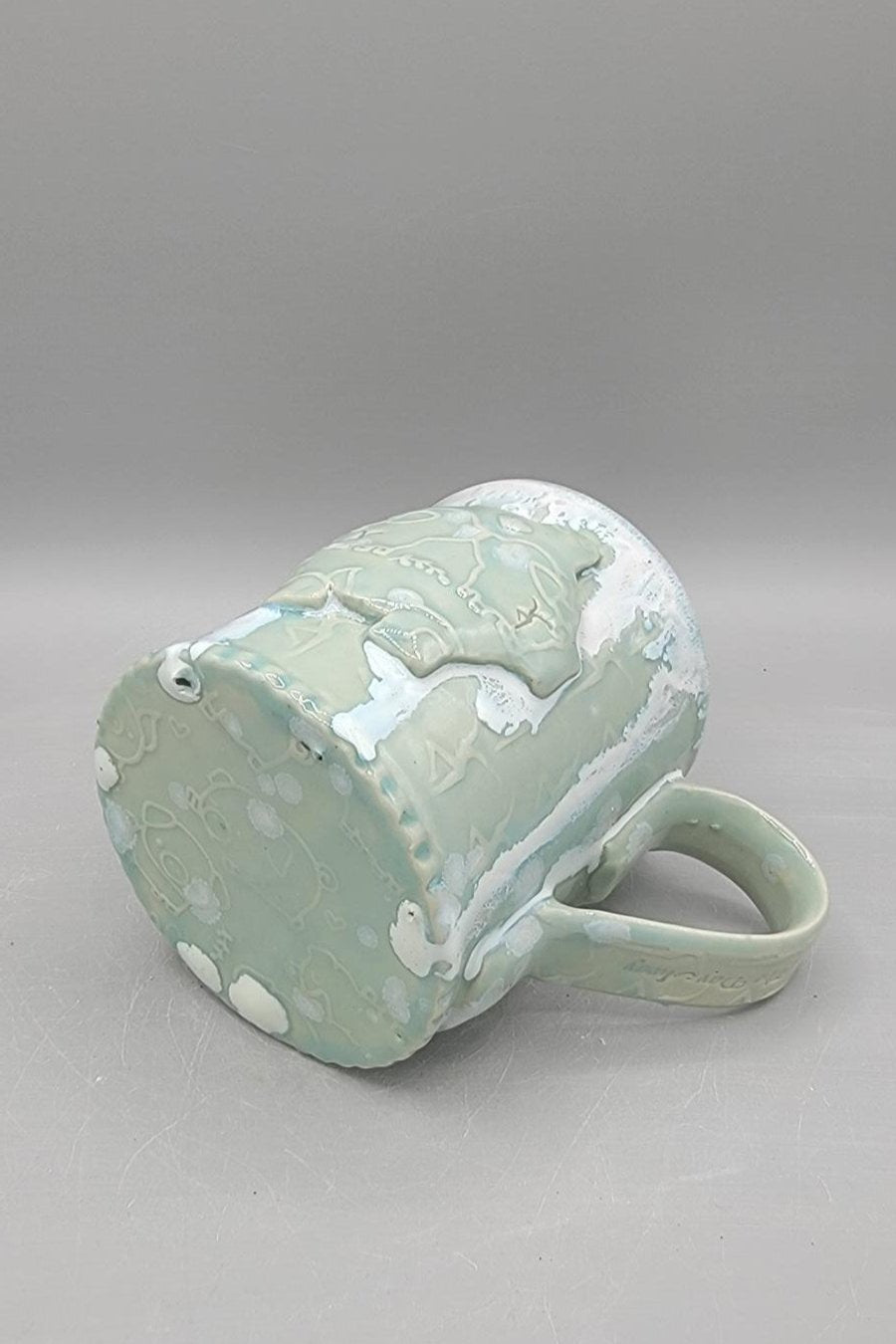 Embossed Dancer Ceramic Mug Pig Medallion