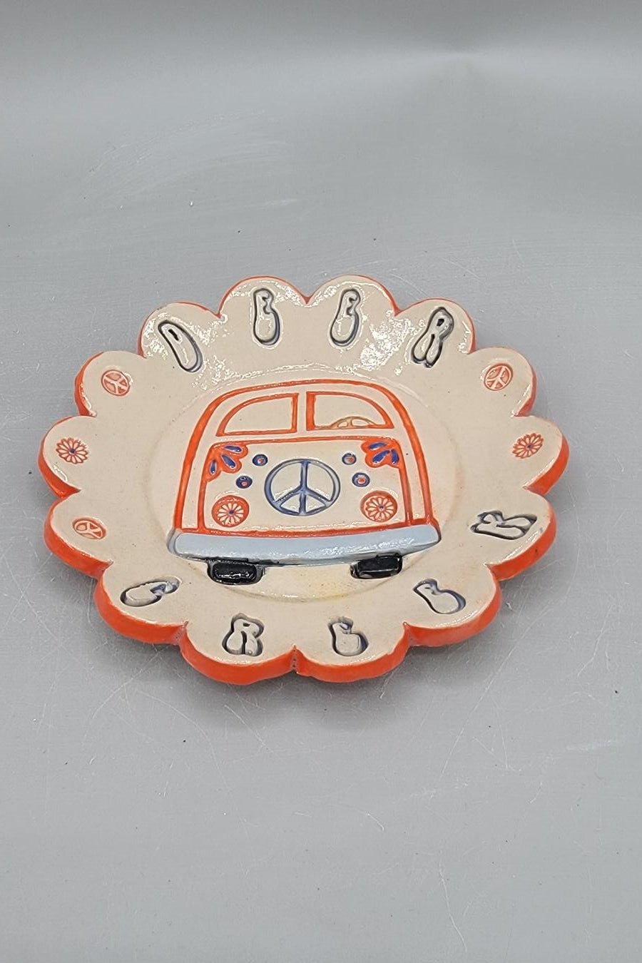 4 inch Hand Painted Deer Creek Hippie Van Scalloped Circle Trinket Dish #1