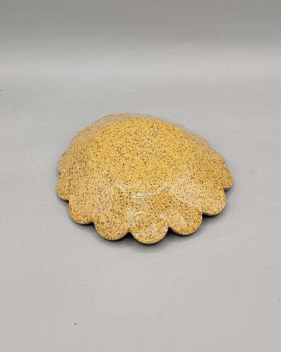 6 inch Fancy Circle Trinket Dish in Country Yellow