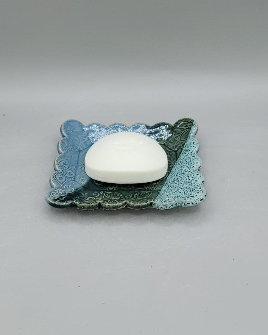 6x5 inch Embossed Mandalas Soap Dish in Multi Color
