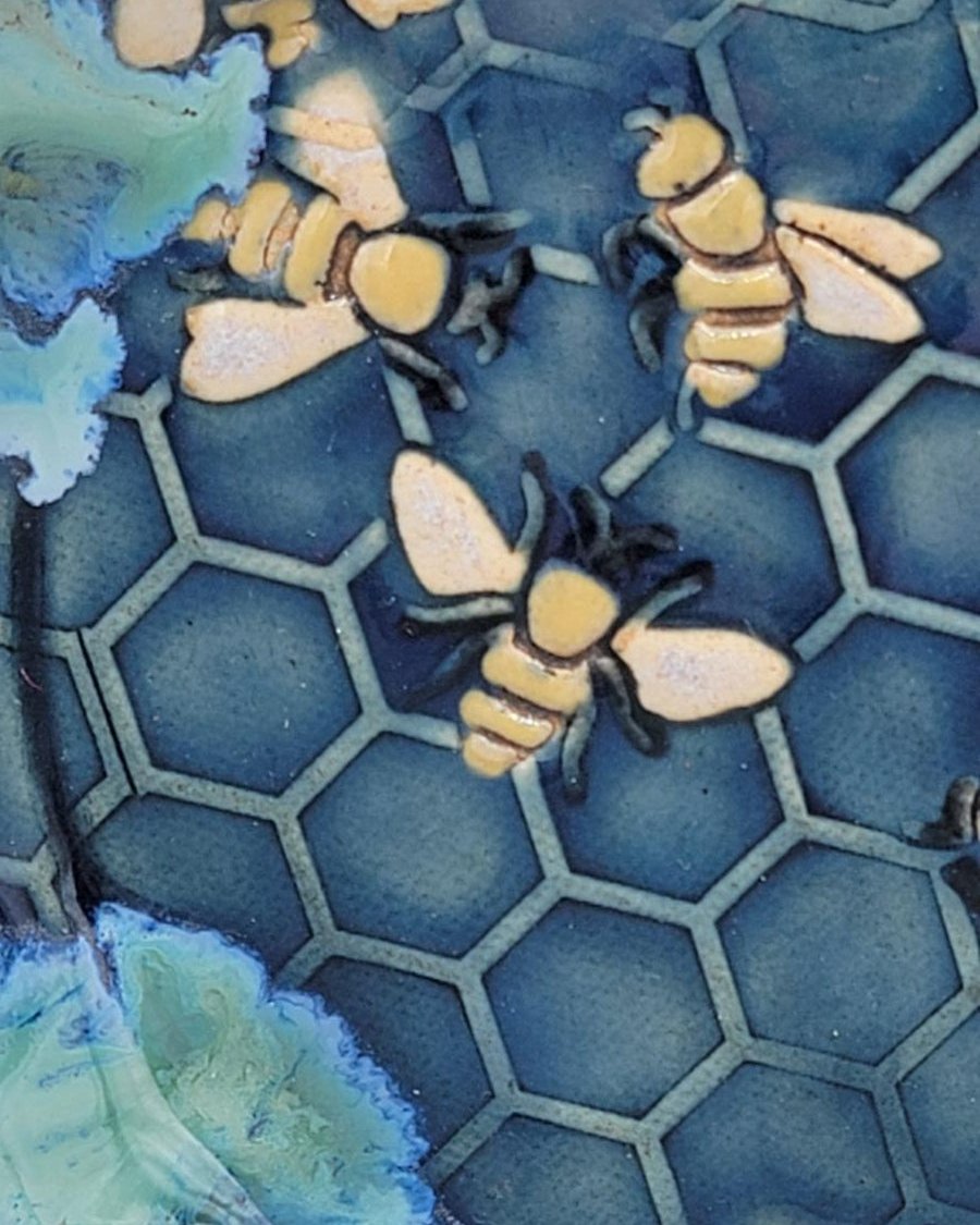 6 inch Hand Painted Embossed Bees & Honey Comb Fancy Circle Trinket Dish in Caribbean Blue