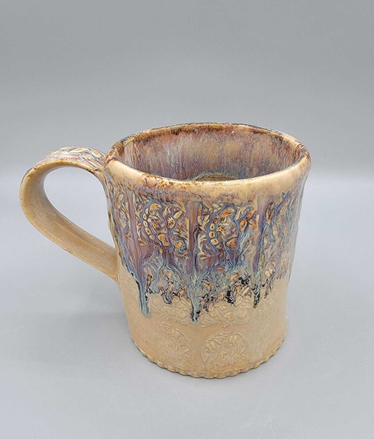 14-15 oz Embossed Terrapin Mug in Melting Cream