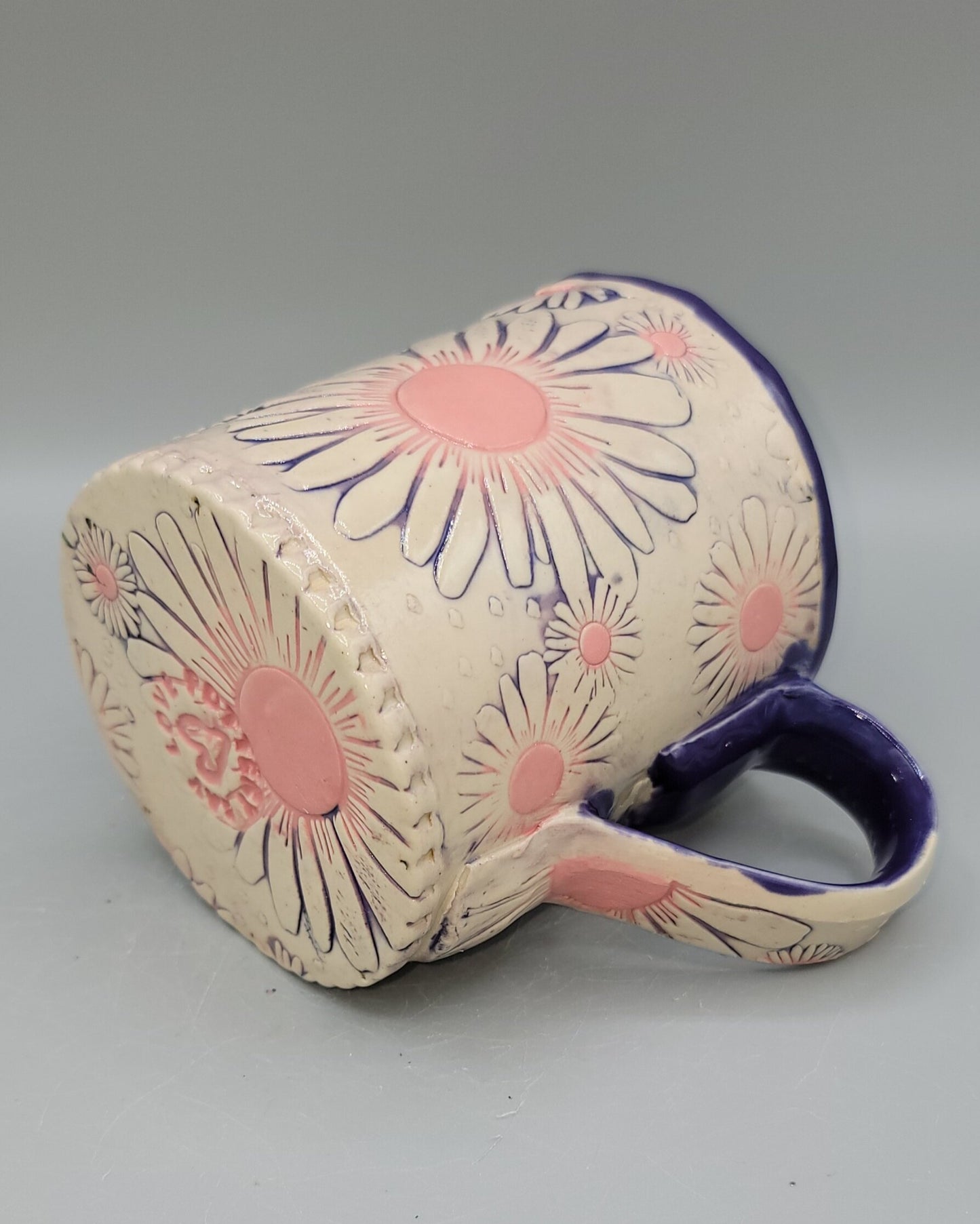 14-15oz Hand Painted, Embossed Purple Ombre Daisies Ceramic Mug