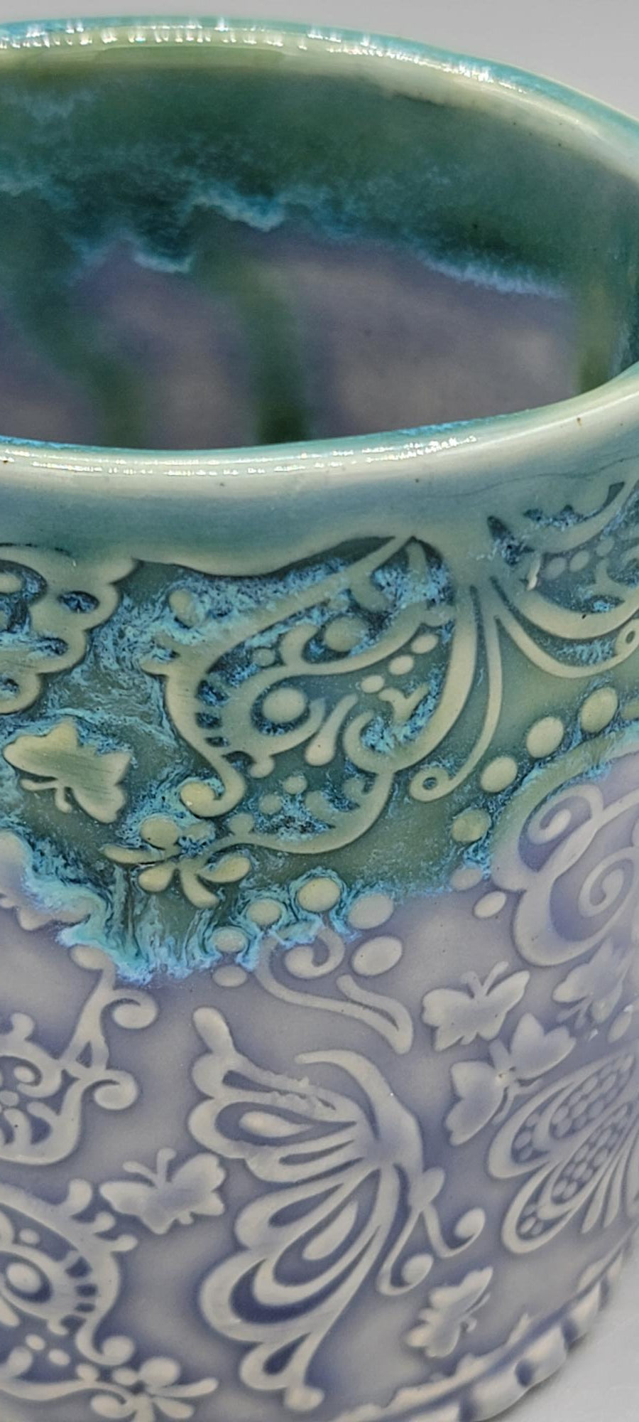 14-15 oz Embossed Butterflies Coffee Mug In Alice Dreams