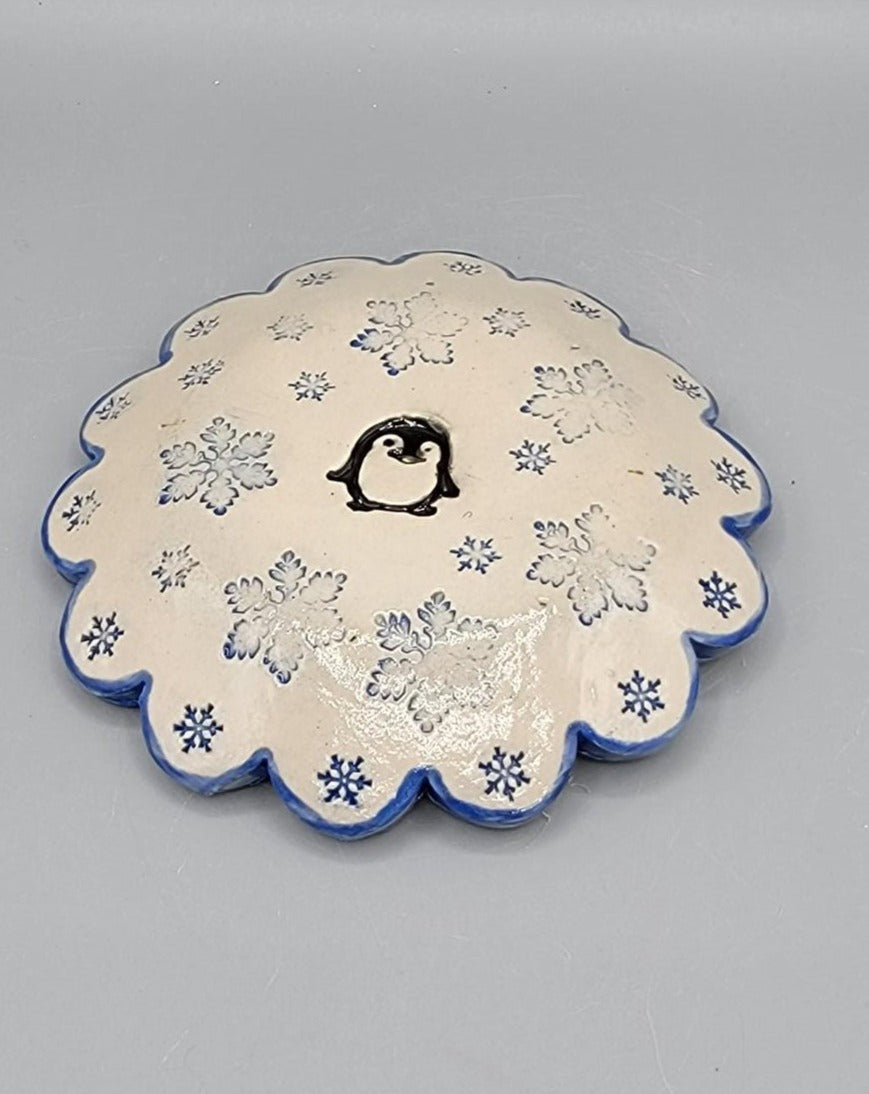 5 inch Imprinted Snowflakes and Penguins Scalloped Trinket Dish With Snowflakes Bottoms