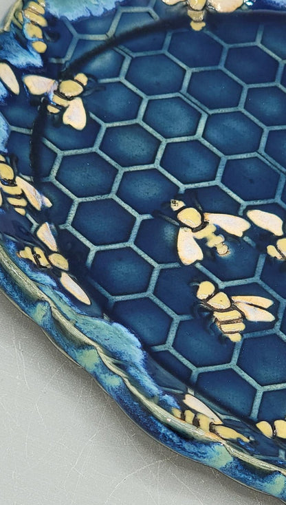 9.5x7 inch Hand Painted Embossed Bees & Honeycomb Fancy Oval Serving Tray