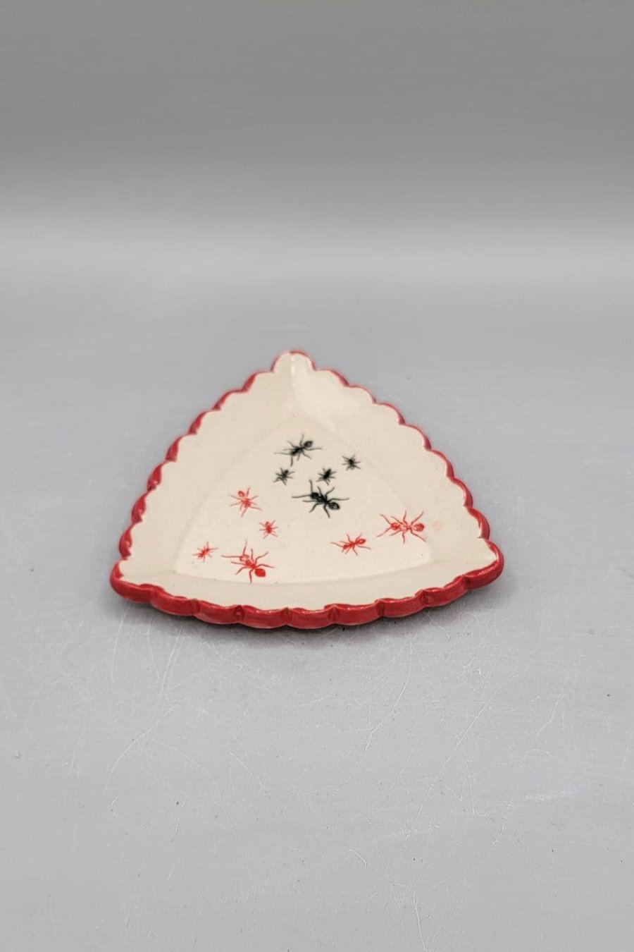 4 inch Ants Scalloped Triangle Trinket Dish