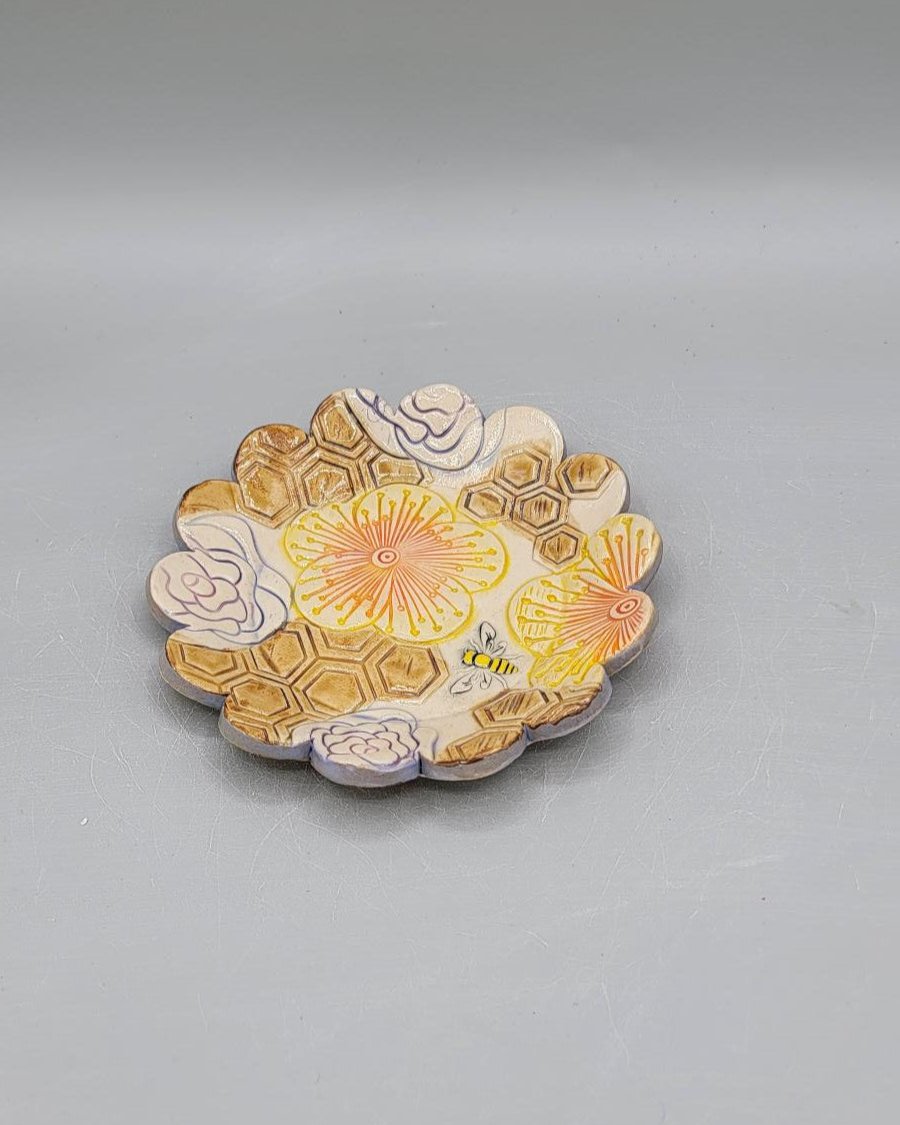 5 inch Hand Painted Embossed Bees, Honeycomb, & Flowers Fancy Circle Trinket Dish