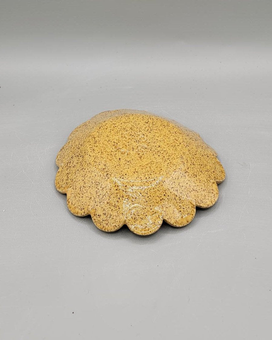 6 inch Fancy Circle Trinket Dish in Country Yellow