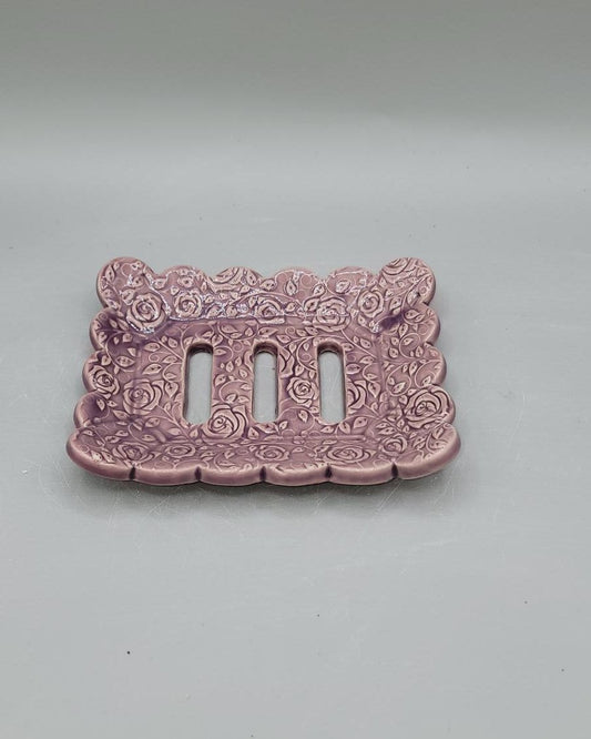 6x5 inch Embossed Roses Soap Dish in Lavender