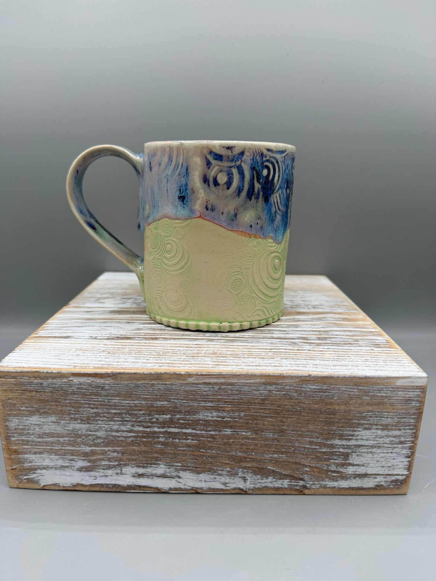 14-15 oz Embossed Circle Ceramic Mug in Galaxy Lime