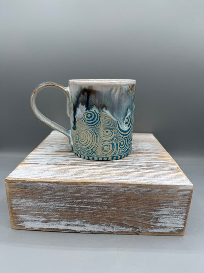 14-15 oz Embossed Circle Ceramic Mug in Turquoise Swirls