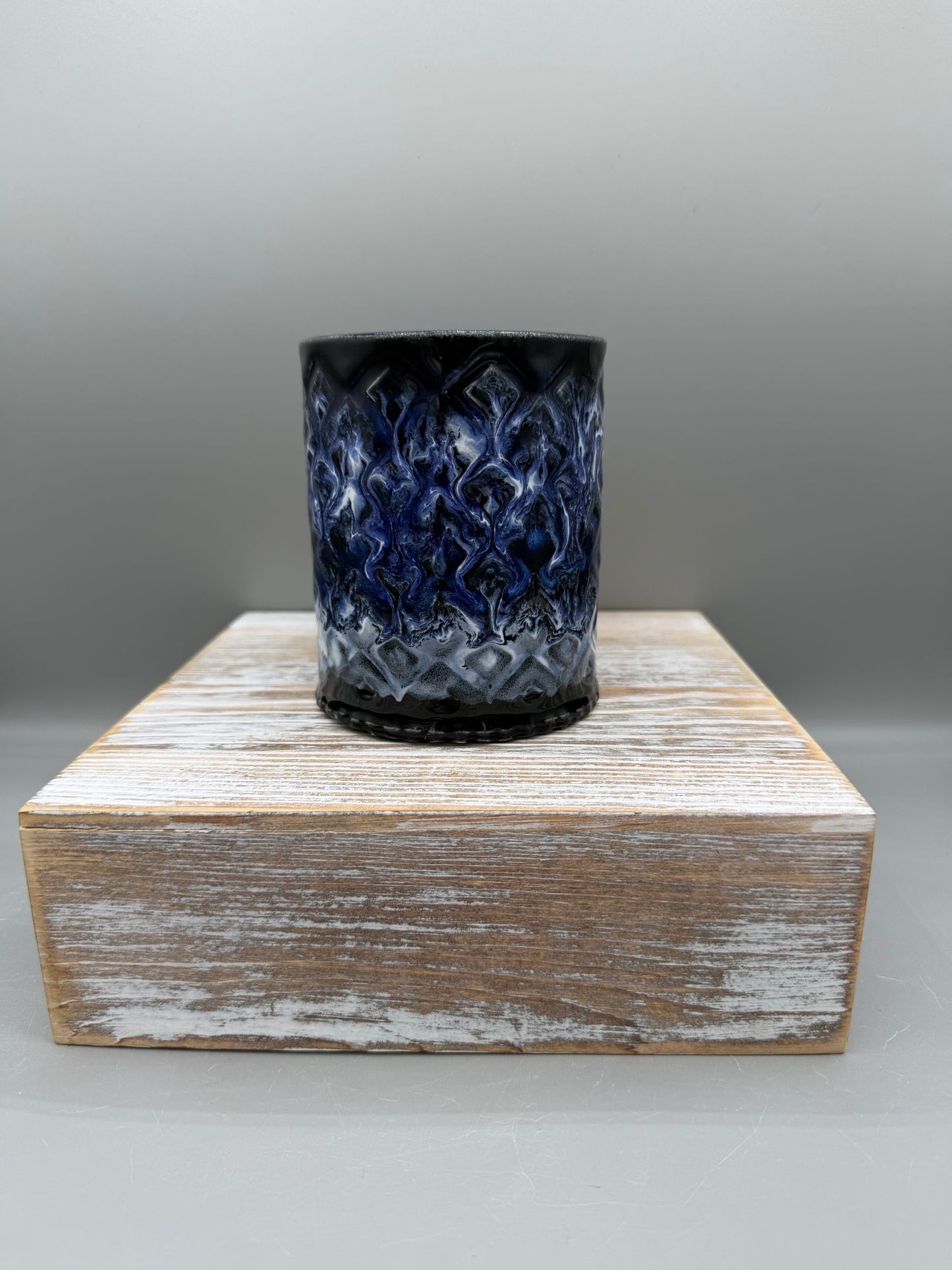 14-15 oz Embossed Diamond Ceramic Mug in Moulton Blue Lava