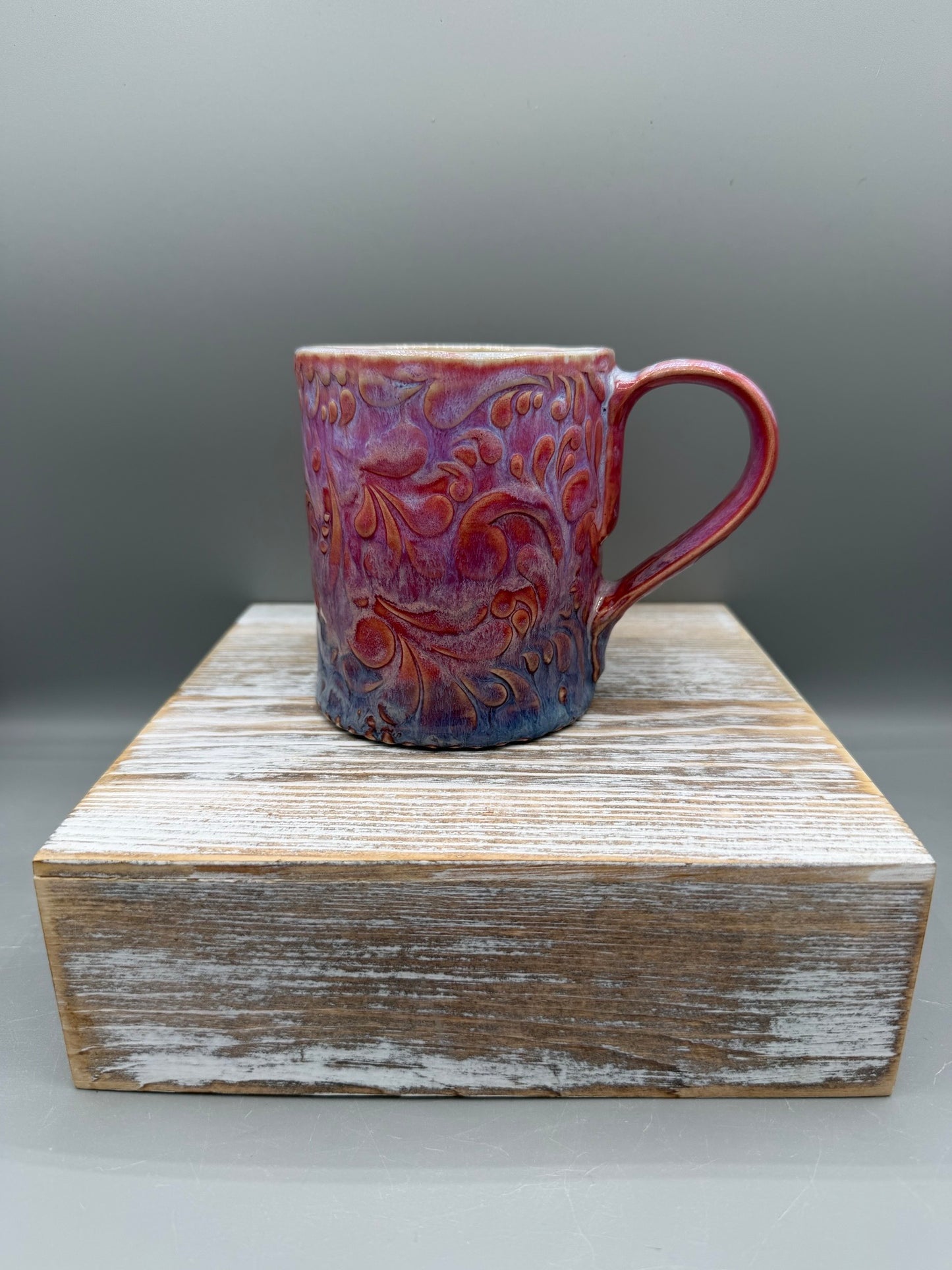 14-15 oz Embossed Paisley Ceramic Mug in Princess Ombre