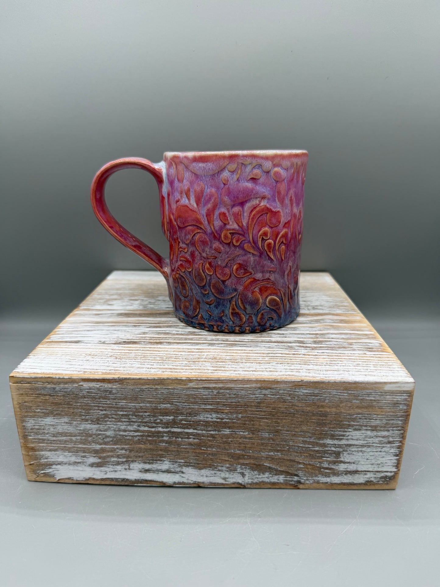 14-15 oz Embossed Paisley Ceramic Mug in Princess Ombre