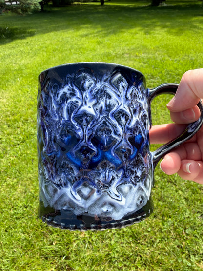 14-15 oz Embossed Diamond Ceramic Mug in Moulton Blue Lava