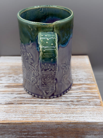 16-17 oz Embossed Flower Fields Ceramic Mug in Alice Dreams