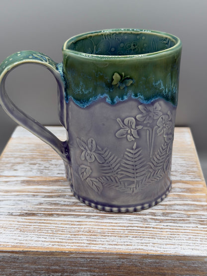 16-17 oz Embossed Flower Fields Ceramic Mug in Alice Dreams