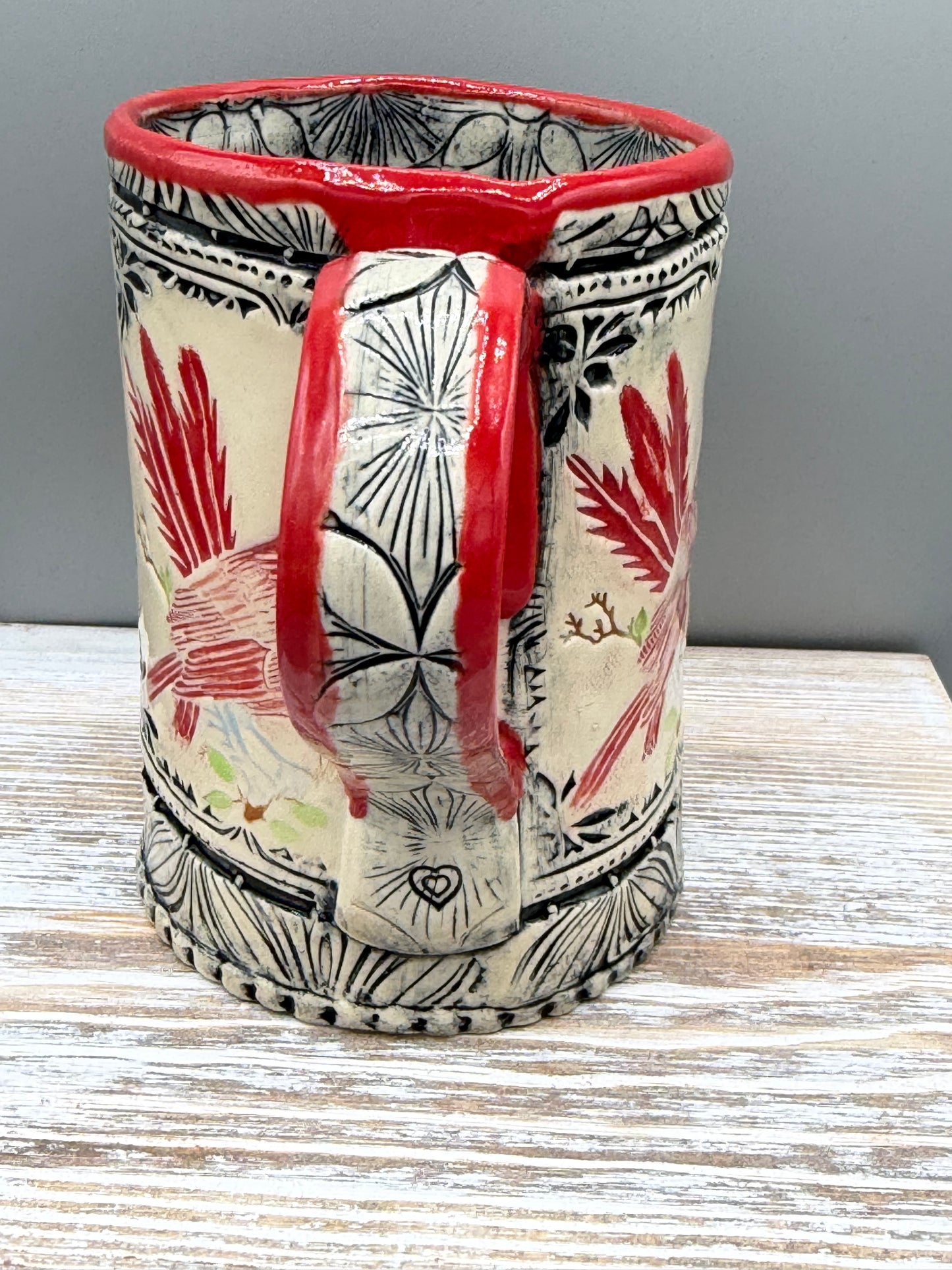 16-17 oz Hand Painted & Embossed Cardinal Ceramic Mug