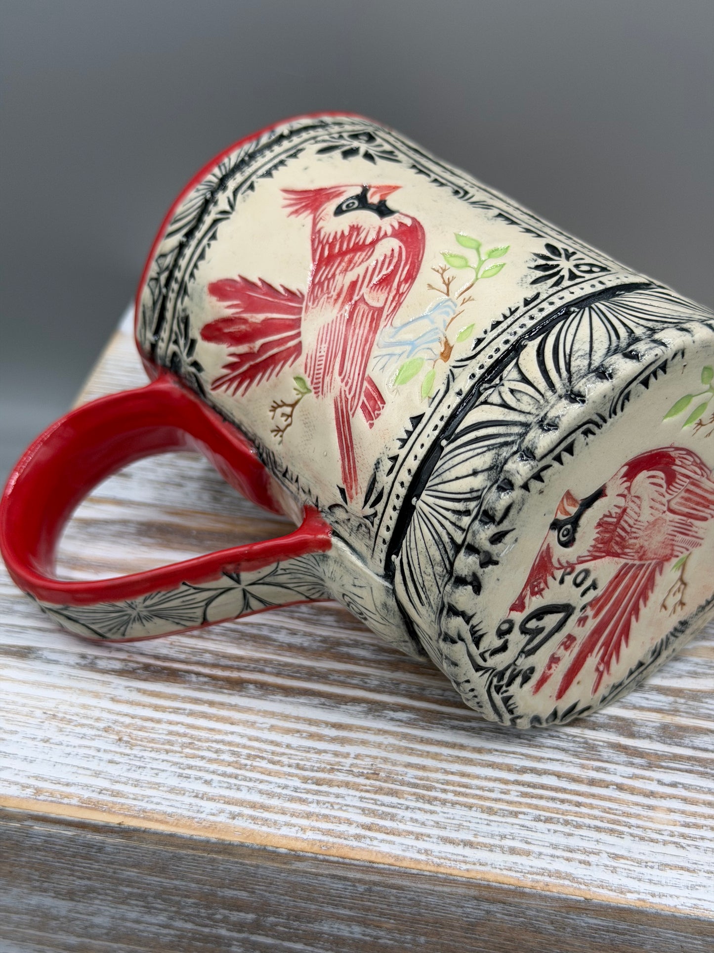 16-17 oz Hand Painted & Embossed Cardinal Ceramic Mug