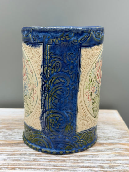 16-17 oz Hand Painted & Embossed Water Lilies Ceramic Mug