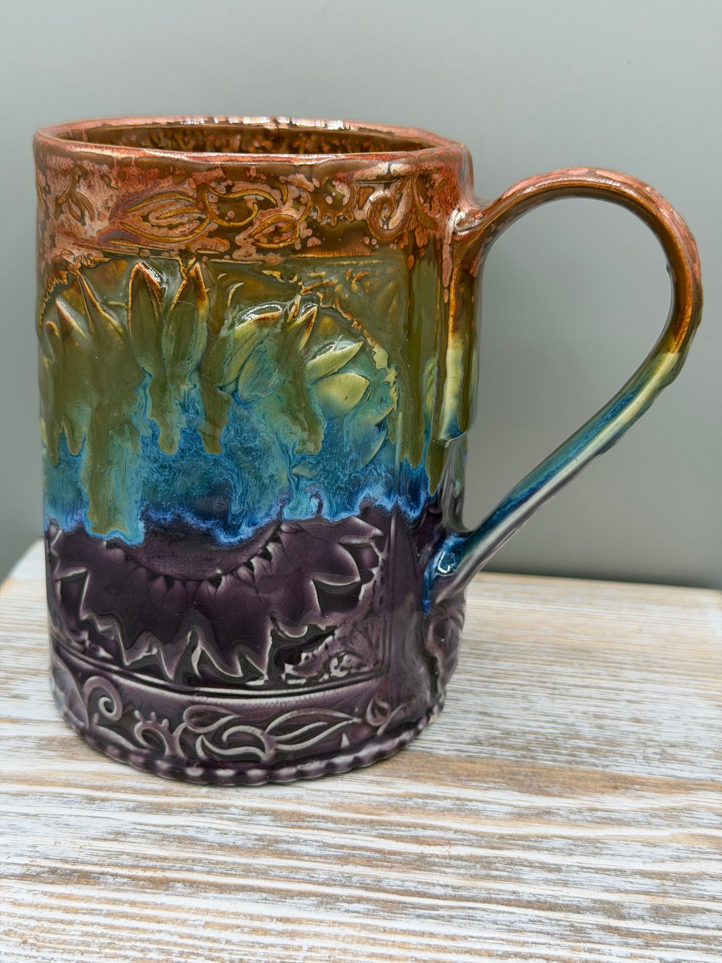 16-17 oz Embossed Sunflower Ceramic Mug in Melting Copper to Purple